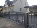 Klick für größere Ansicht Drehflügeltor